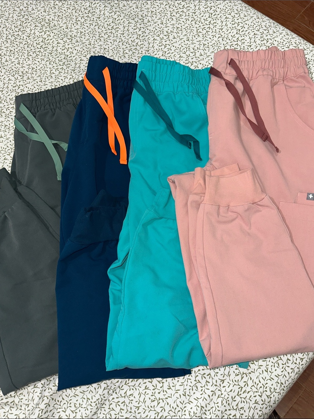Figs scrubs  high waisted thick band joggers